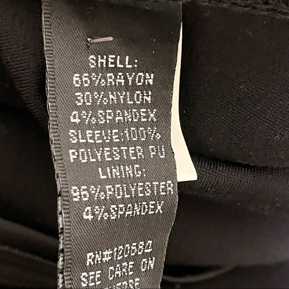 Torrid Black Mixed Media Faux Leather Sleeve Blazer Size 4x NWT Brand New - Picture 9 of 9